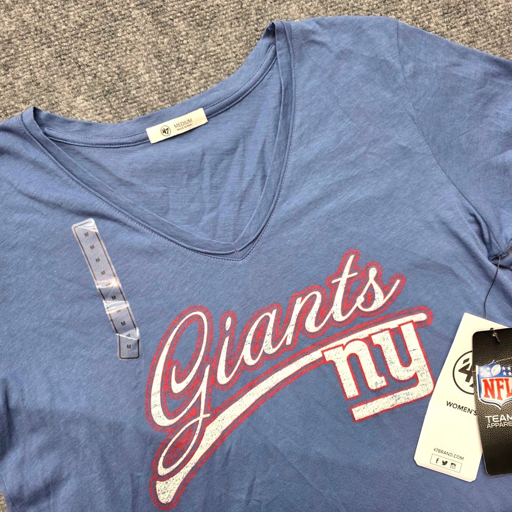 47 Brand New York Giants NFL T-Shirt Women's Medium Blue V-Neck Cotton Tee NWT